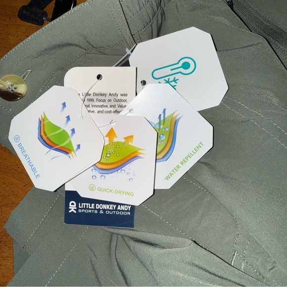 Little Donkey Andy Men's Cargo Shorts - Green - Picture 11 of 11